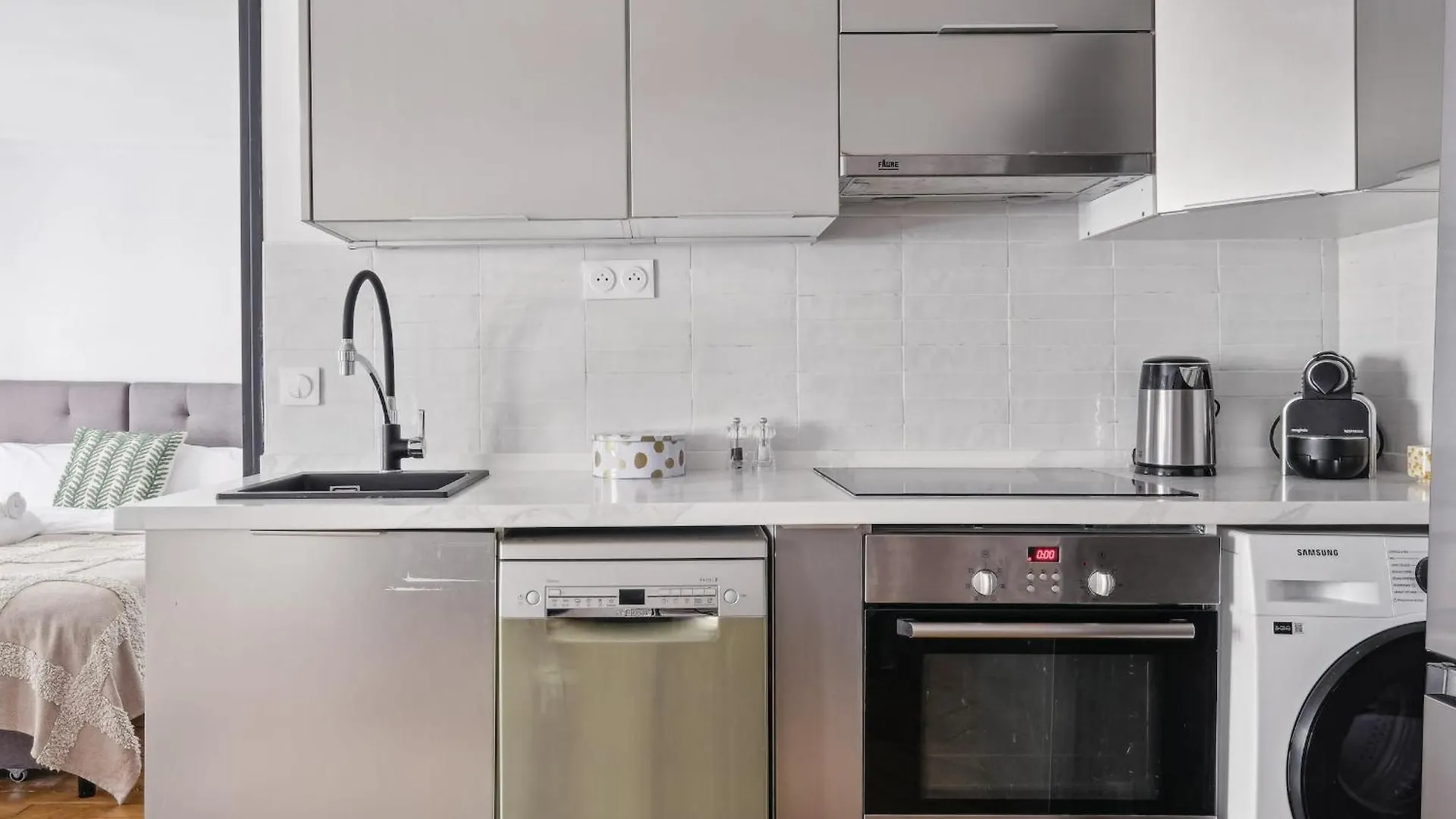 Apartment Jardin Des Tuileries & Louvre - Cityapartmentstay Paris
